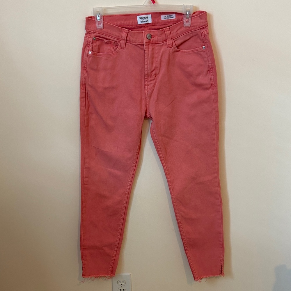 Kensie Women's Pink/ Peach Raw Hem Ankle Jeans 28/6
